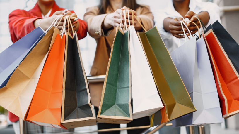 A Evolução dos Centros de Compras no Brasil e a Nova Relação de Consumo no Ambiente Digital
